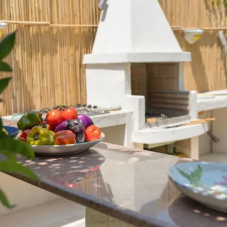 Pomelia Private Access * Pozzallo